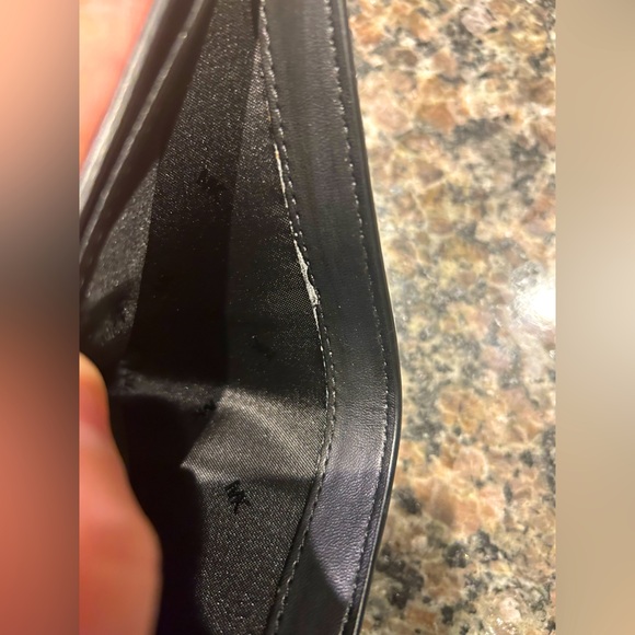 Authentic Michael Kors Men’s Harrison Billfold Wallet - Picture 14 of 14